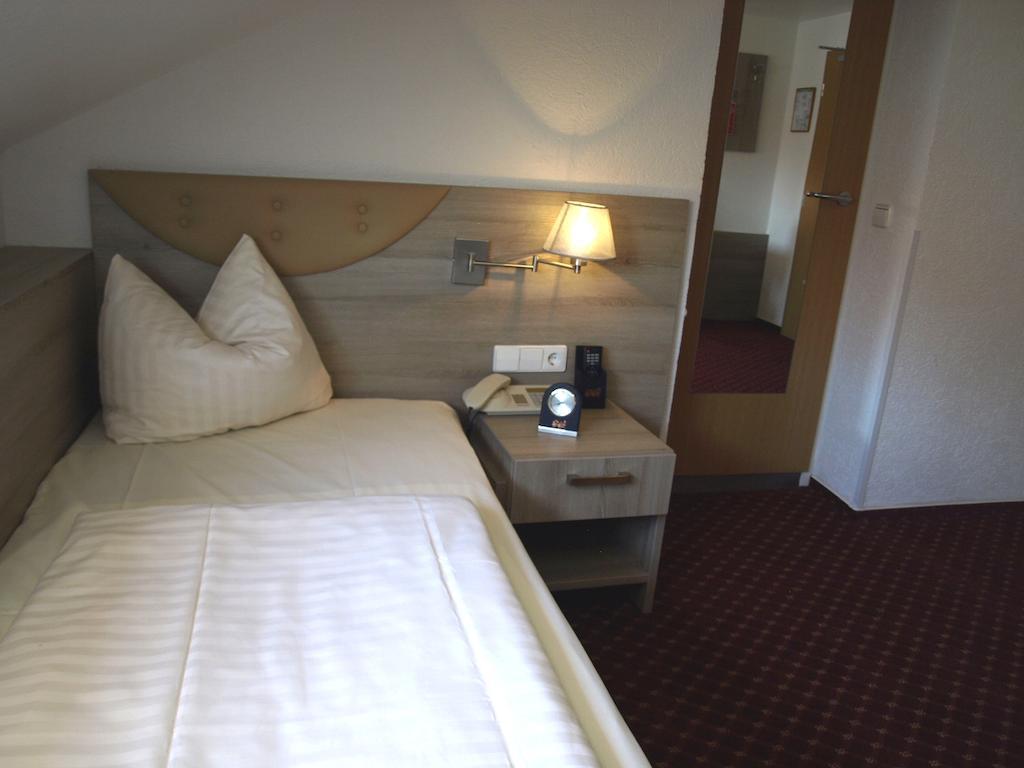 Airport Hotel Filder Post Stuttgart Kültér fotó